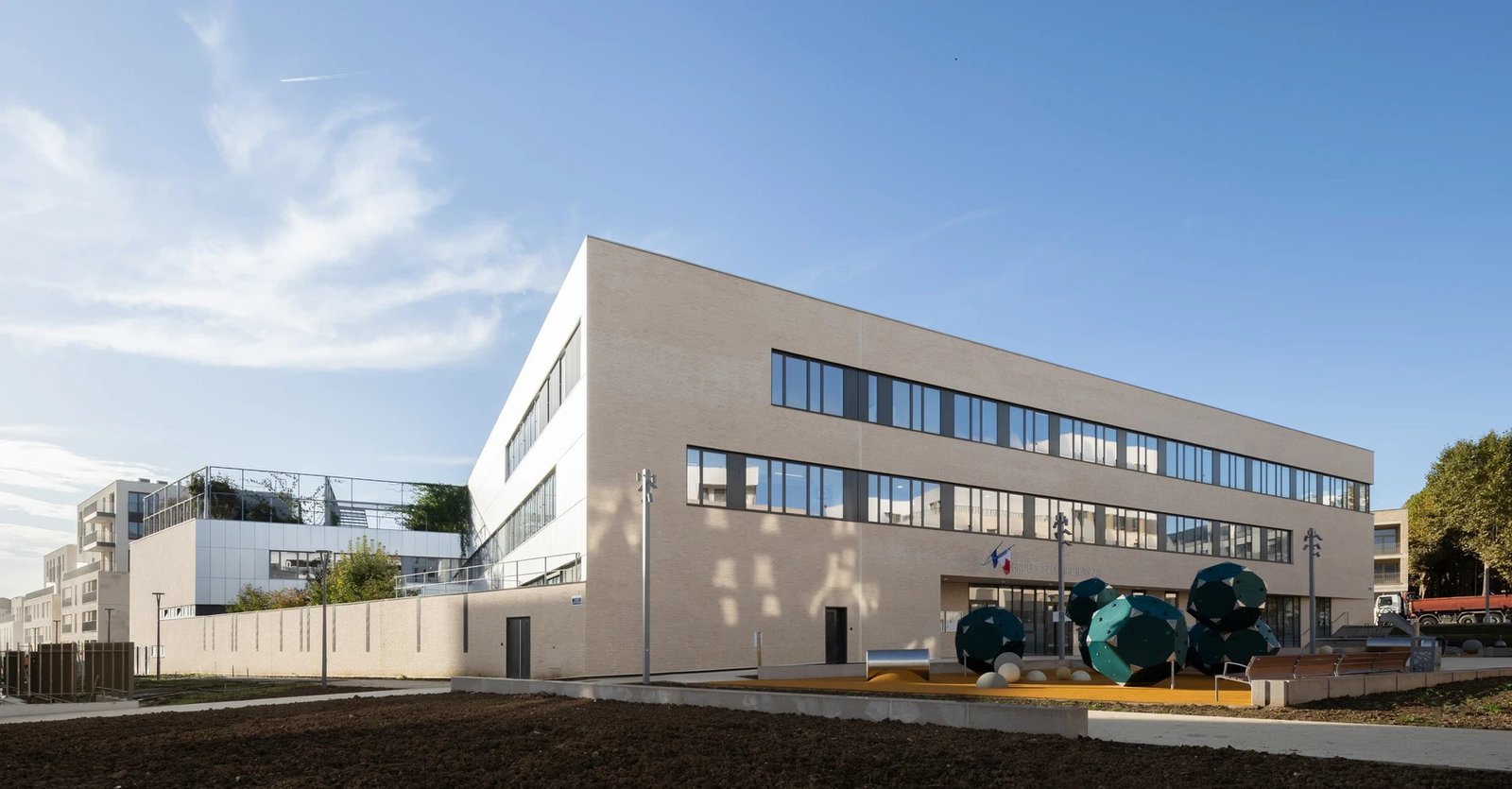 Antony L’Ecole Maternelle